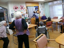 1���̃f�C�T�[�r�X�̗l�q