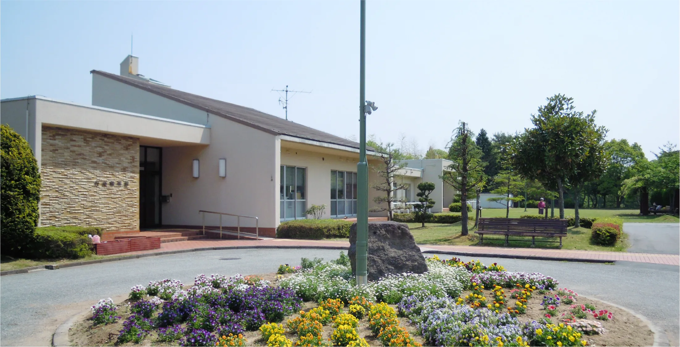 丹南精明園の外観