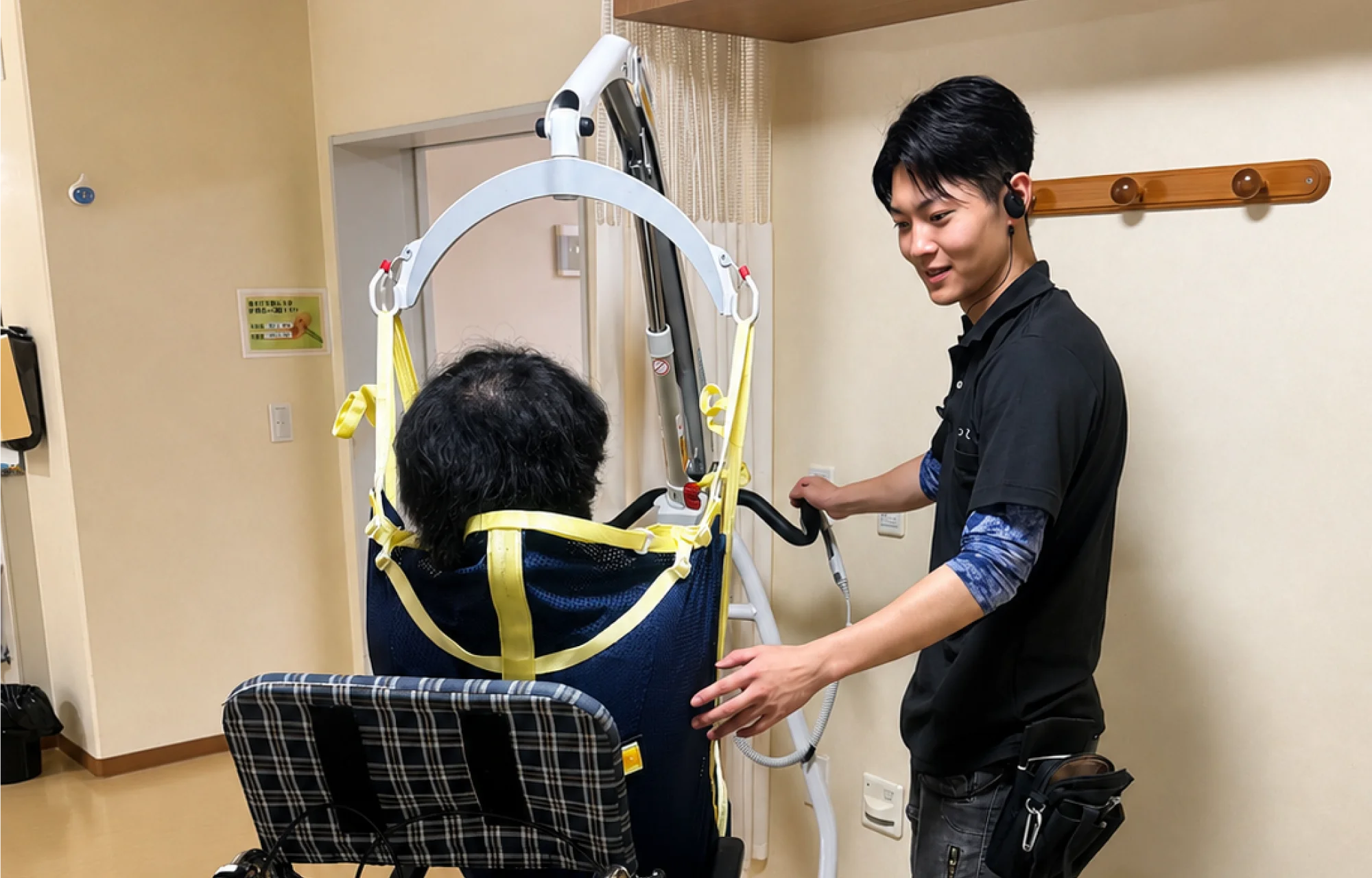 特別養護老人ホーム あわじ荘 支援員の仕事風景