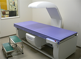 写真：X線骨密度測定装置
