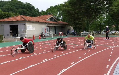 障害者アスリートマルチサポート事業陸上競技練習会の様子